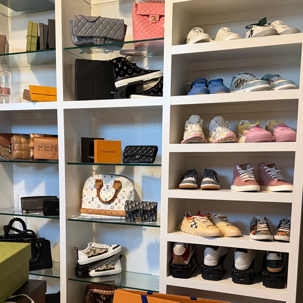 CLOSET UPGRADE